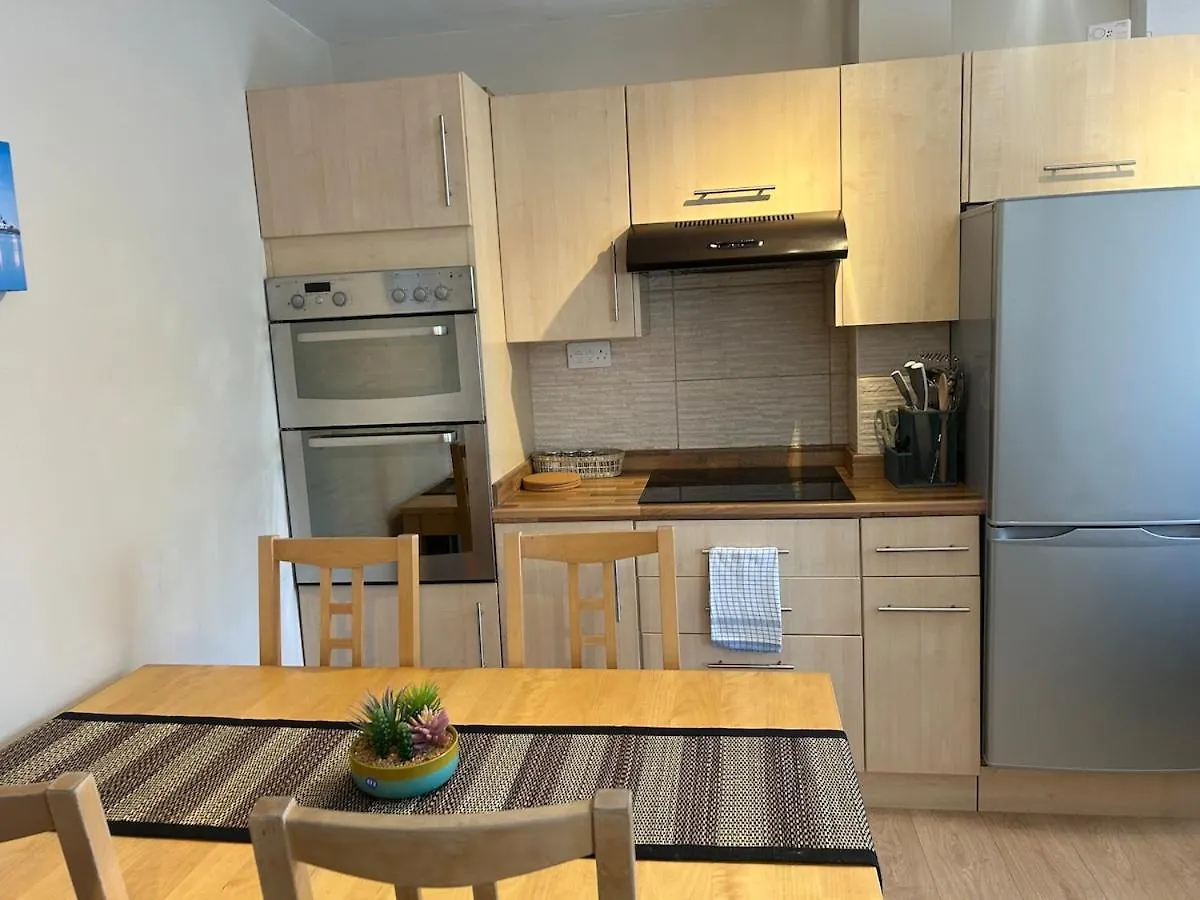 The Canal House Summer Getaway City Centre Cardiff Bay With Parking Tatil Evi